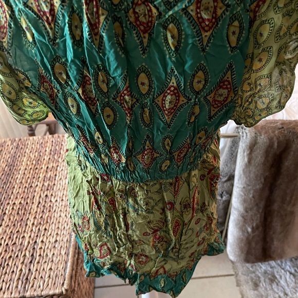 One World Boho Green Embroidery Blouse Size M - Picture 4 of 4